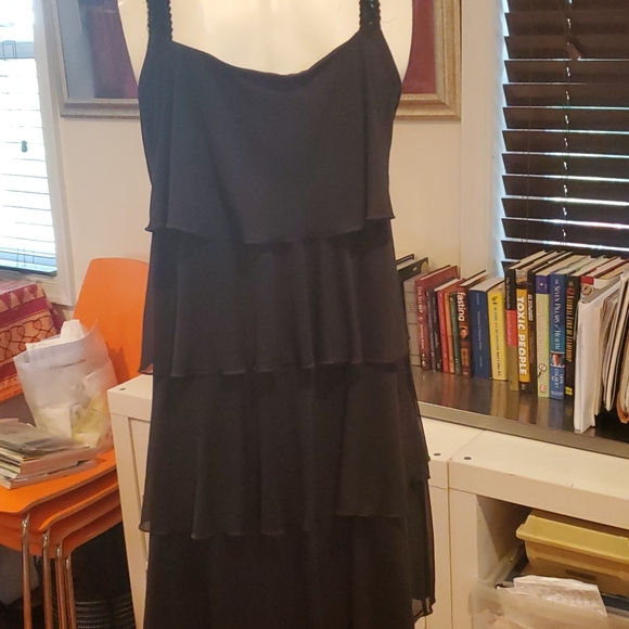Black sequins strap cocktail dress - Picture 5 of 8